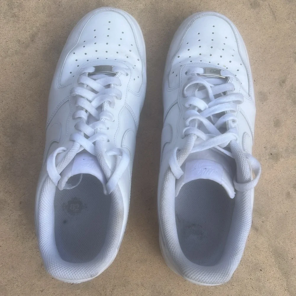 Nike Air Force 1 07' White Leather Men's Sneakers Size 11.5